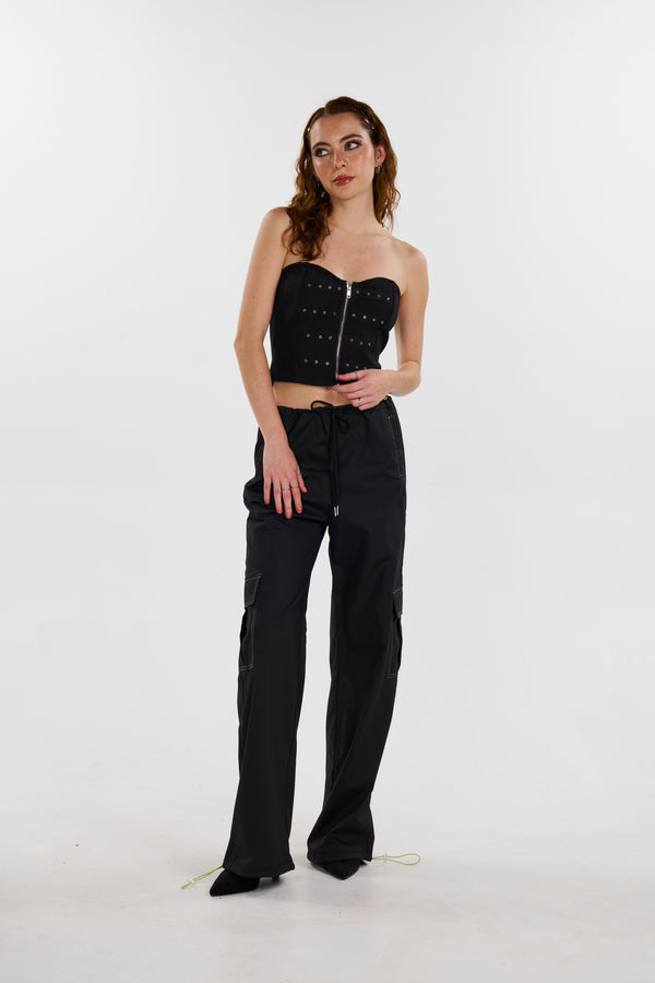 On A Leash Cargo Pants - Black/Green