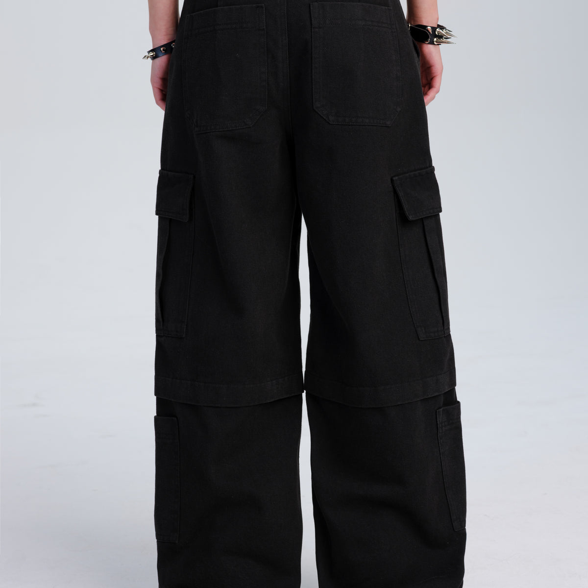 Deadlock Cargo Jeans – Pretty Damage
